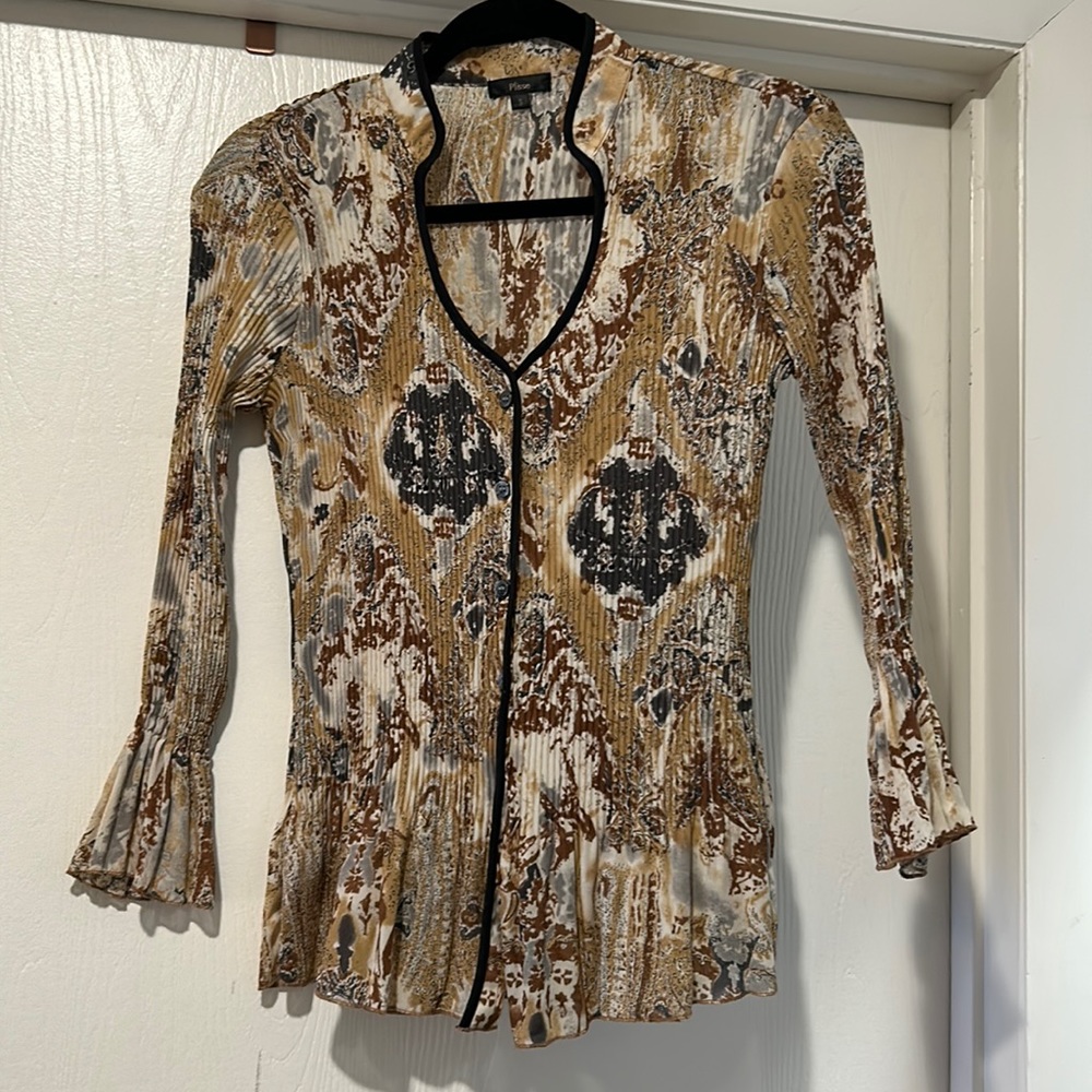 Ladies button down blouse